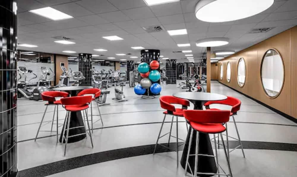 فير مونت ذا كوين إليزابيث جولد إكسبريانس مرفق اللياقة البدنية