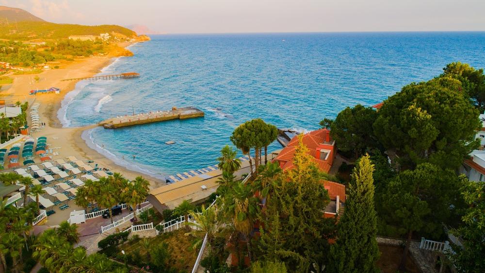 سينزا جاردن هوليداي كلوب منظر من الجو