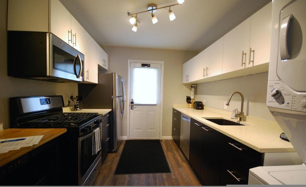 بي بي جاي ريت فاليو سيرفيسد كوندو إن كويت نيبورود غرفة