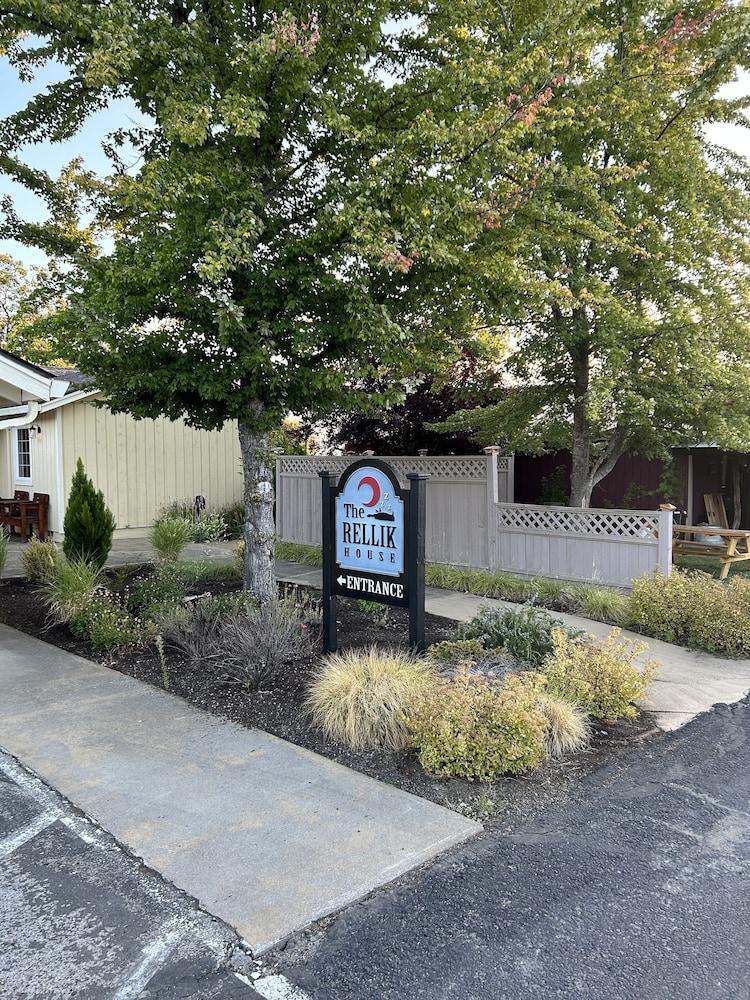 ذا ريليك هاوس آند وينري