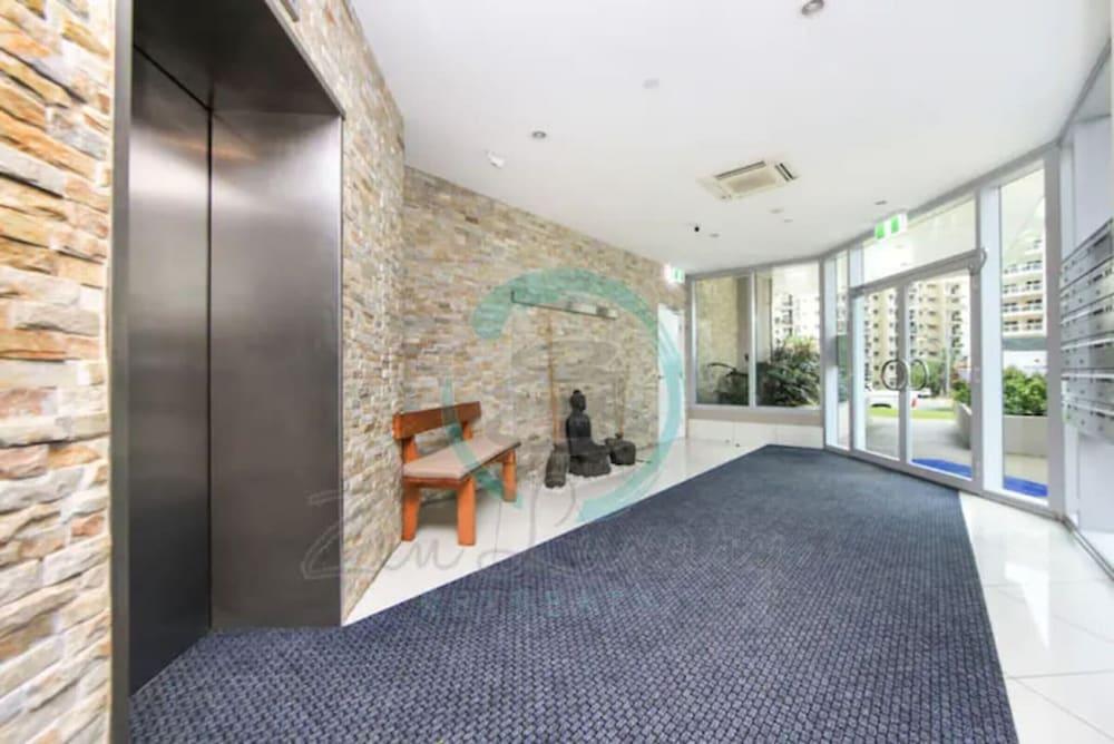 سيجنيتارز أون وودز -سكاي تاور