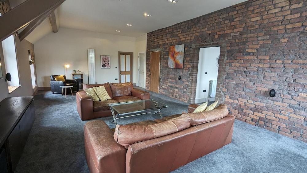 بينتهاوس هايستريت سلي بس2-8 ويس داخلي