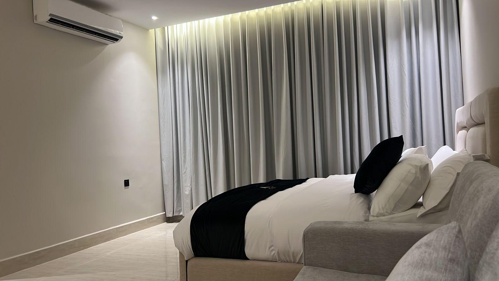 Studio with a Hotel Design and Self Check-in | 5660 Bedroom