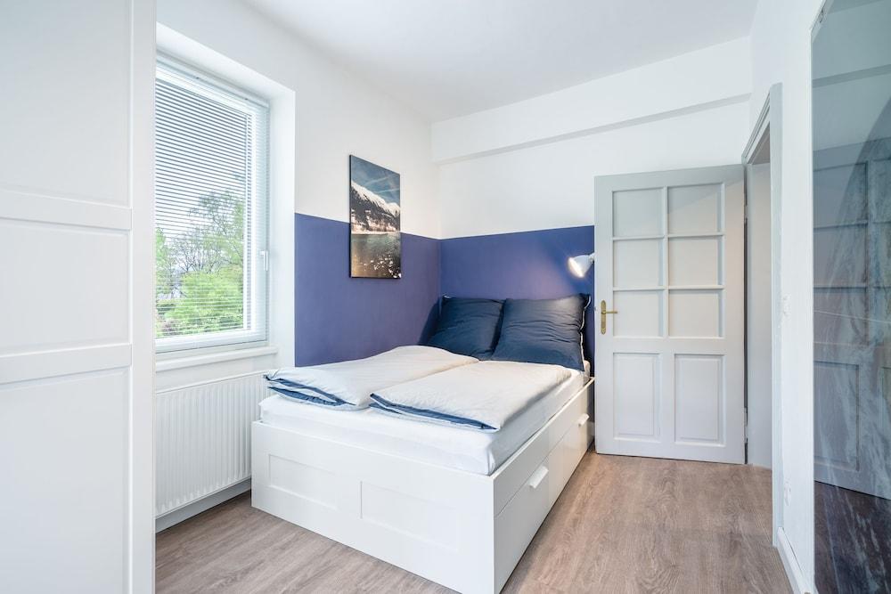 إنزبروكهومز آت بوتانيكال جاردن غرفة