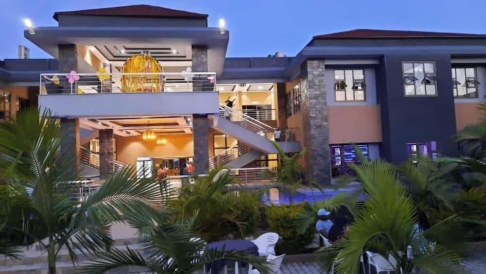 بالم كالاش هوتل