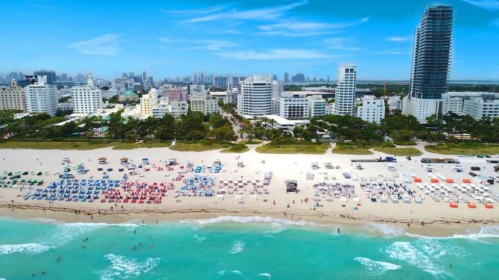 بيتش فرونت 4 روم أوشن درايف ديلاكس سويت غرفة