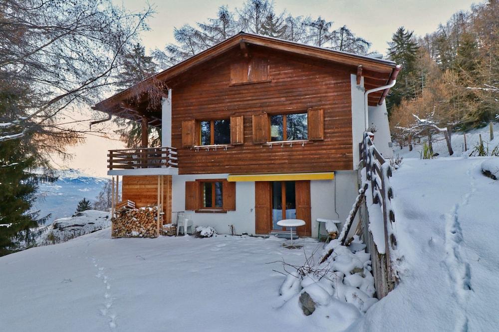 مودرن آند ويل إكويبد أبارتمنت، 500ٕ فروم ذا 4 فاليه سكاي أريا المنطقة الخارجية