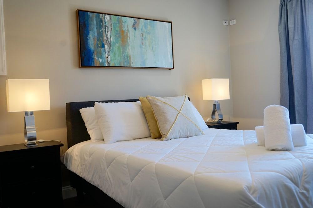 ماكورميك بيزنس ترافيلار ديلايت ويذ 2 بالكونيز غرفة