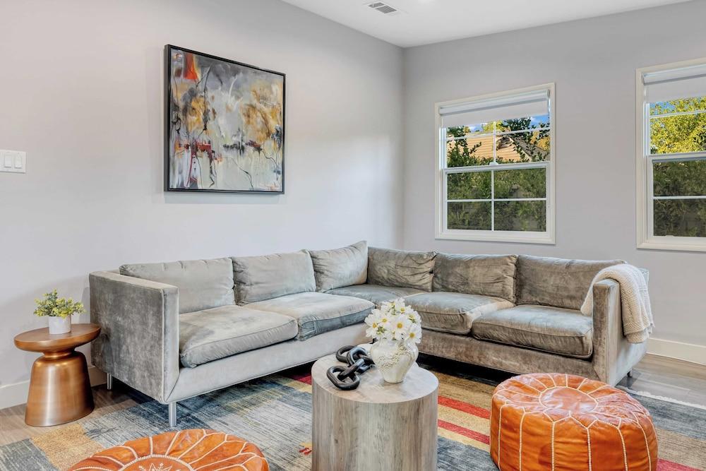 فالتون آي باي أفانتستاي مودرن هايفن إن داون تاون داخلي