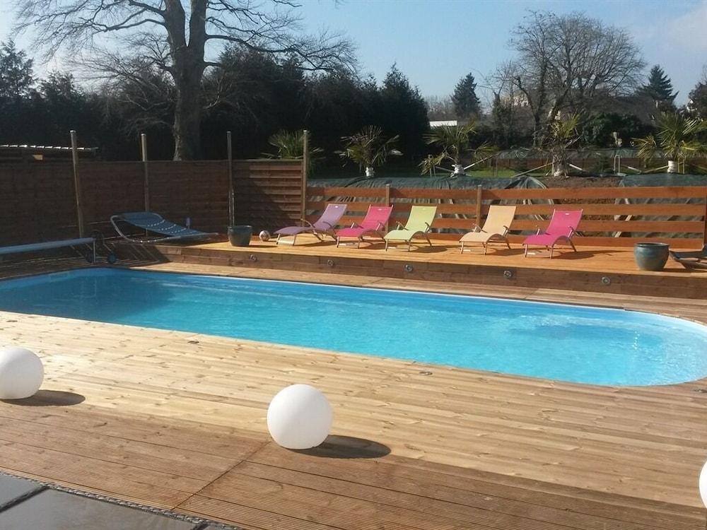 لو دومين دي لا بيل نورماندي المنطقة الخارجية