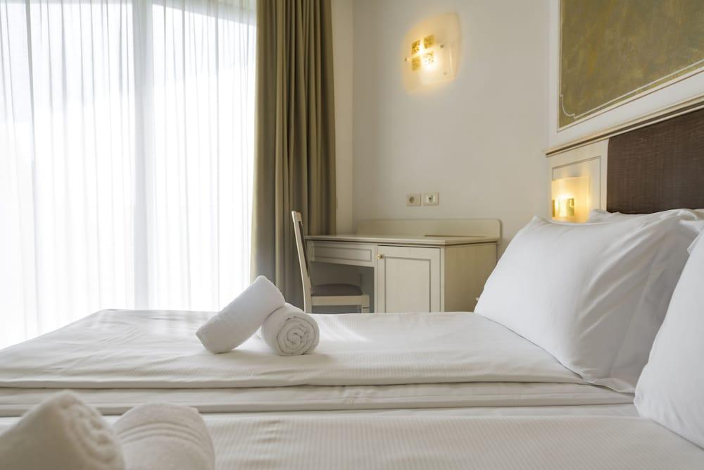 هوتل سوجنو ديل بيناسو غرفة