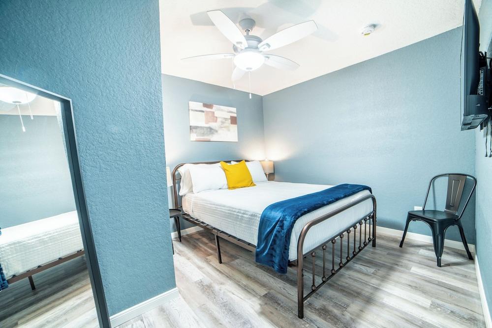 Fascinating 2br/1ba Near Festive DT and Riverwalk Room