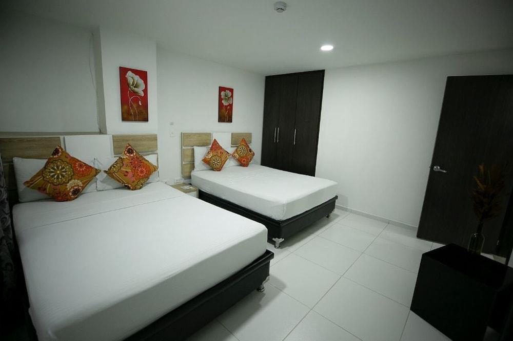 هوتل جاودالوب بلازا غرفة