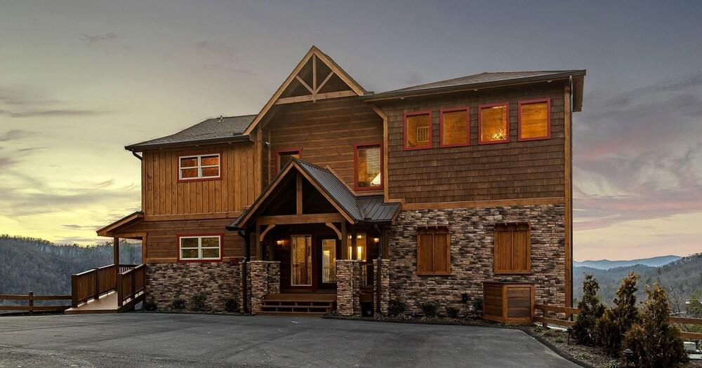 أويسوم ماونتن سن سيتس - 5 بد رومز، 5.5 باث ريم،و سليبس 16 5 كابين باي ريدآونينغ الصورة الأساسية