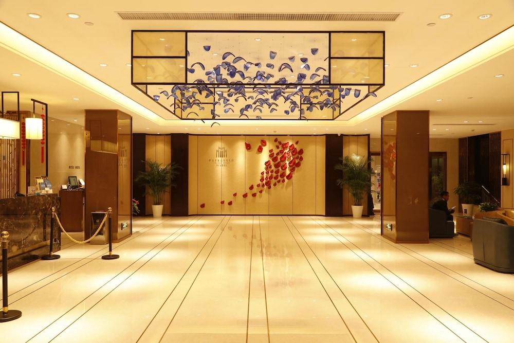 Metropolo Nanjiang Baijia Lake Lobby