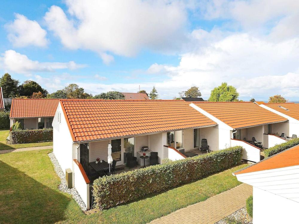 4 بيرسون هوليداي هوم إن أيروسكوبينج باي تراوم المنطقة الخارجية