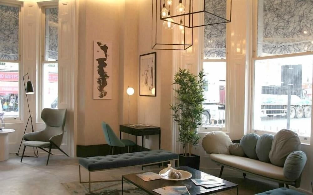 K Hotel Kensington Lobby Sitting Area