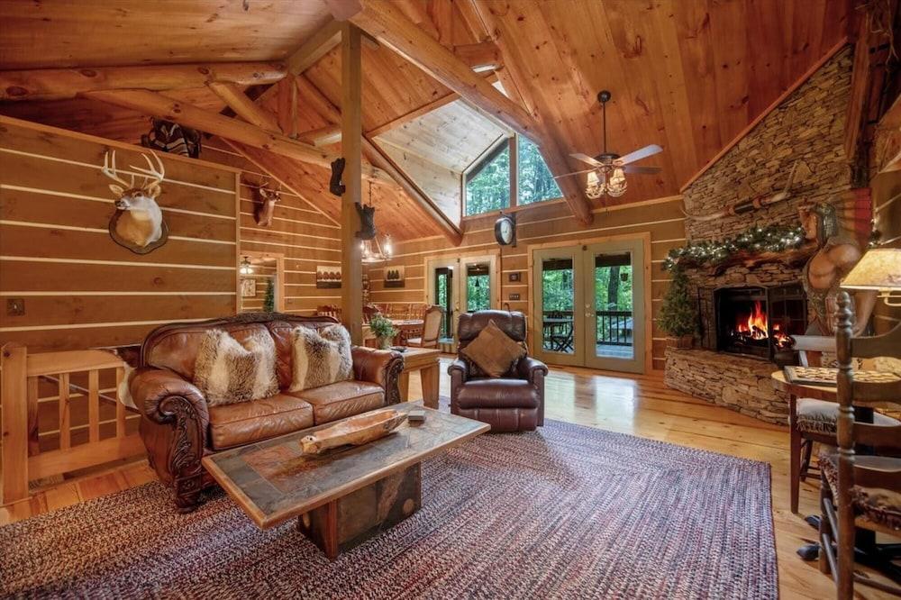 درايفتينج فيذر ووترفرونت كابين نيستلد إن إ سيكريت جاردن غرفة