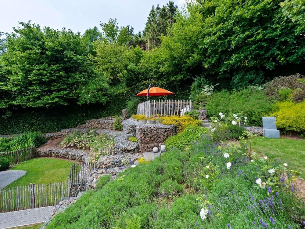 سوبرب فيلا أون ذا هايتس أوف مالميدي المنطقة الخارجية