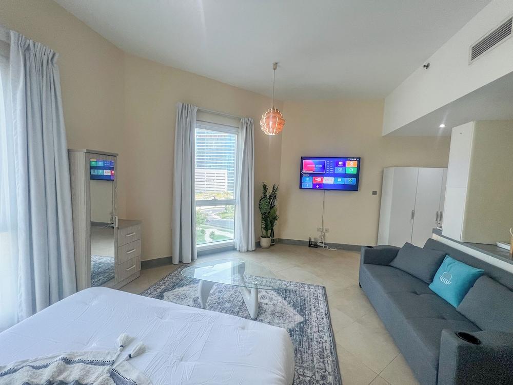 يوجي - شقة إستوديو دافئة بإطلالات على المدينة، مناسبة للأزواج غرفة