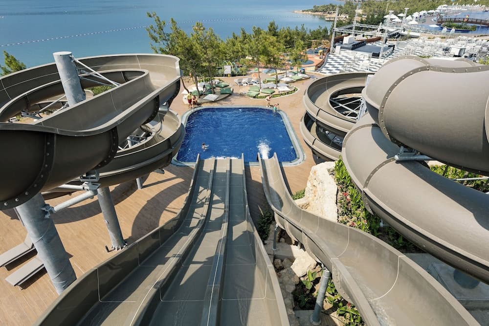 Titanic Luxury Collection Bodrum - All inclusive Pool