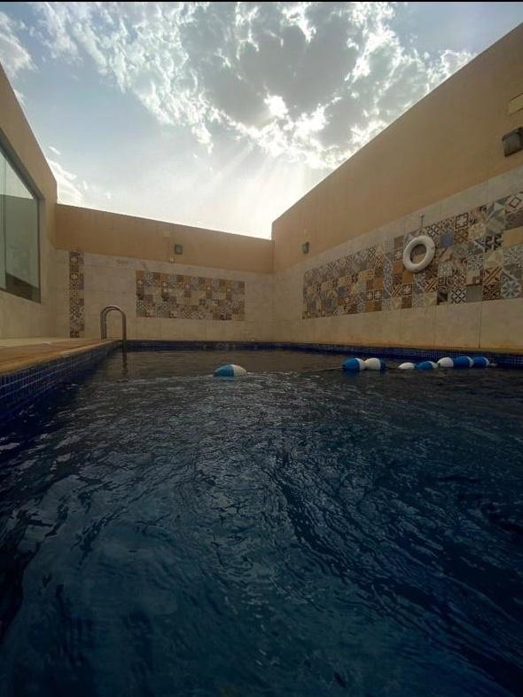 Elegant Chalet with Comfortable and Simple Furniture | 2924