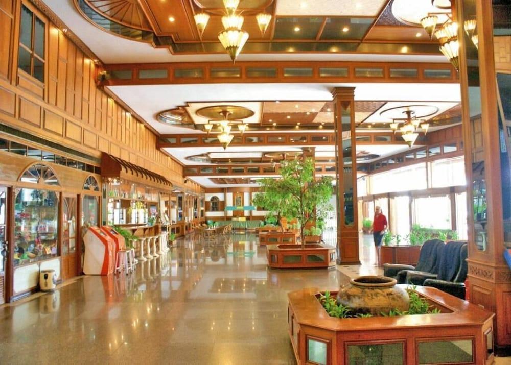 رويال توينز بالاس هوتل الردهة