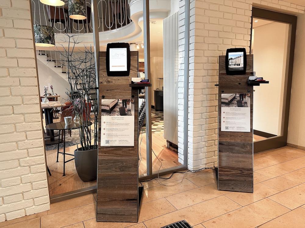 هوتل برلينر هوف باي كوفي فيلوز هوتلز منطقة الاستقبال