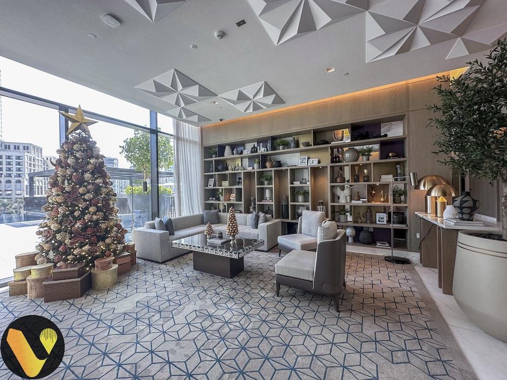 شقة بواجهة مائية في مساكن إقامة بالاس، خور دبي منطقة الجلوس في الردهة