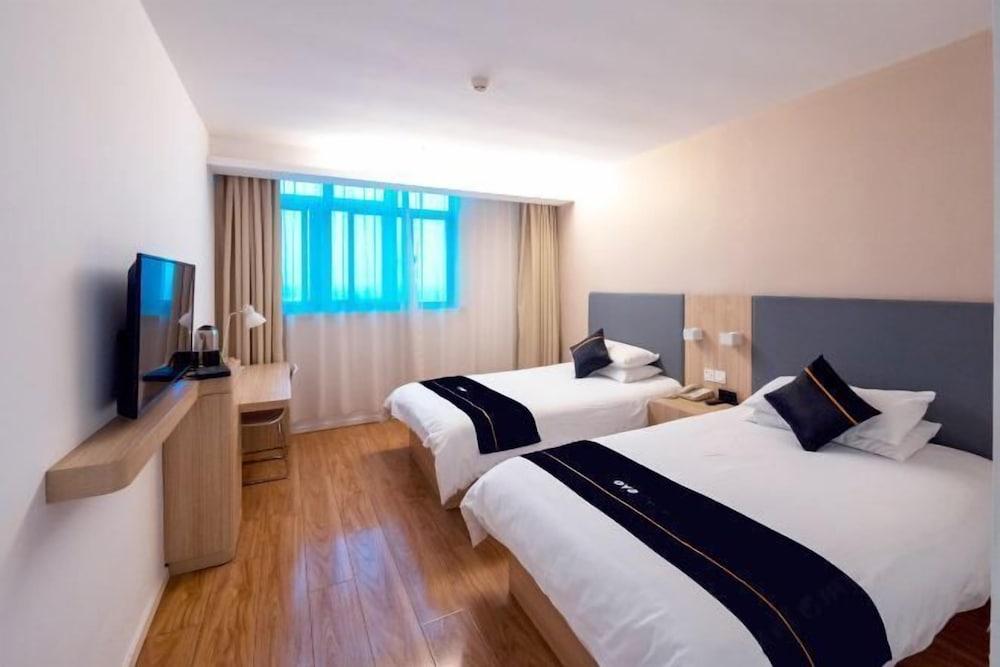 Jiangcheng Hotel (Wuhu Fangte Phase 2 Ocean Park)