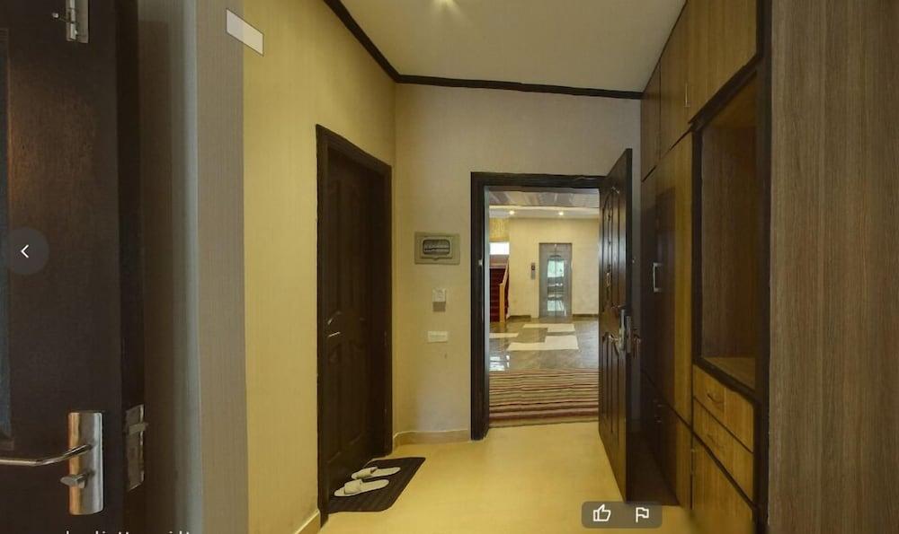 Mahgul Restaurant And Resort Interior