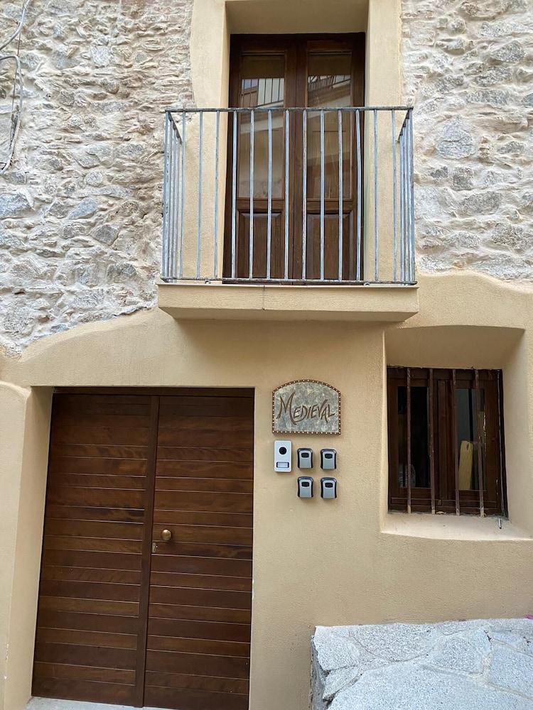 كاسا فاكانزا ميديفال