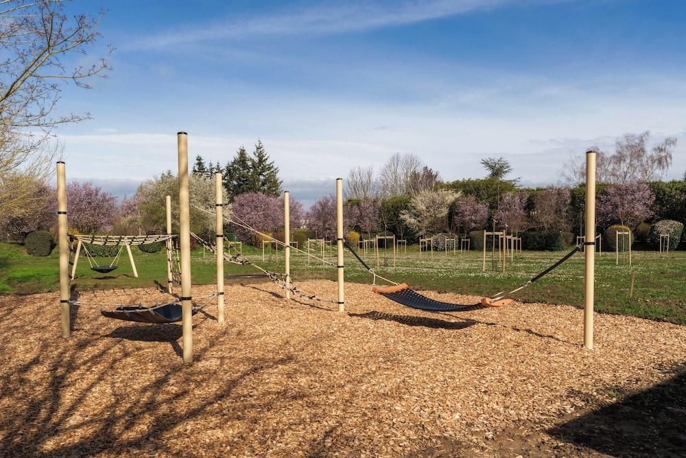 كامبانيلي فيلينيه سور سينيه - بويسي المنطقة الخارجية