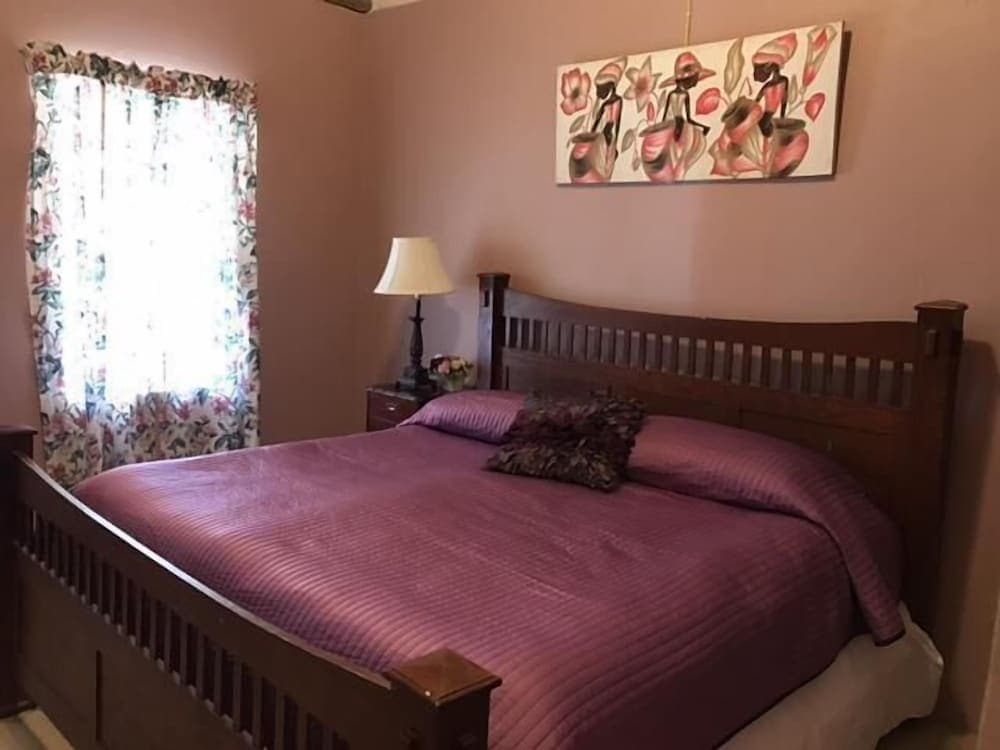 Kiskeya Guest House Featured Image
