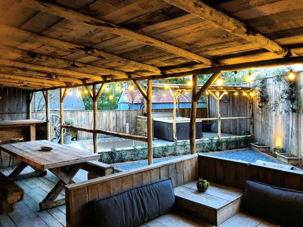 تشاليت إن هارديني نير سكي سلوبيس المنطقة الخارجية