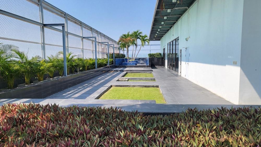 سيمبلي كومفي أبارتمنت باي باتسامون المنطقة الخارجية