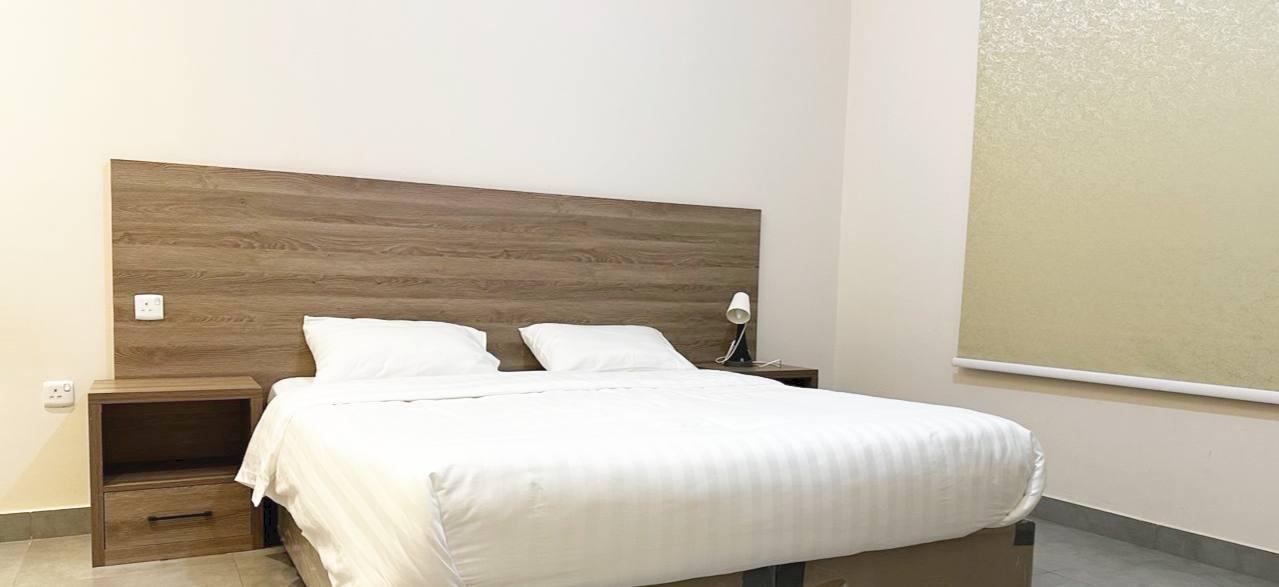 Elegant Apartment with Comfortable and Simple Furniture | 5839 Room