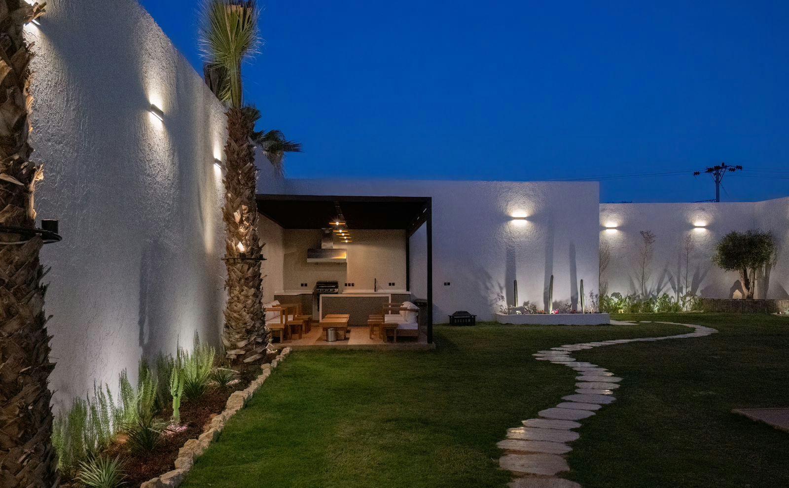 Comfy Chalet with Comfortable and Simple Furniture | 4821