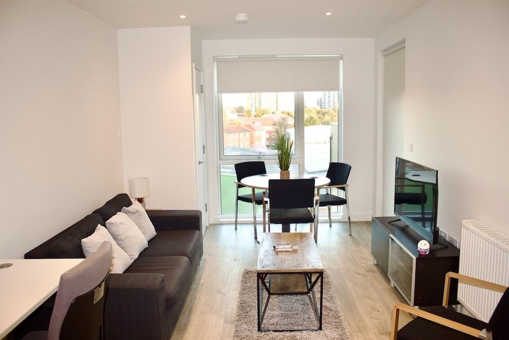 كوزي وان بد روم أبارتمنت إن جرينفورد منطقة المعيشة