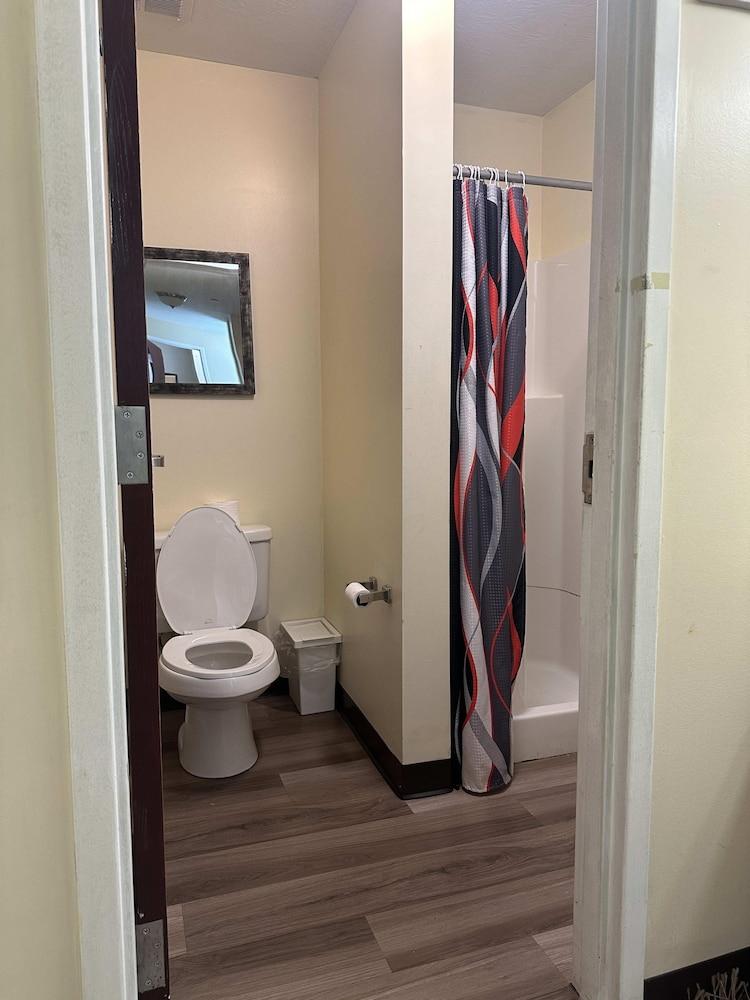 2 بد روم 2 باث  هيارت أوف داون تاو بي بي فجتش غرفة