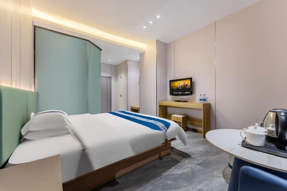 Yali Siji Business Hostel