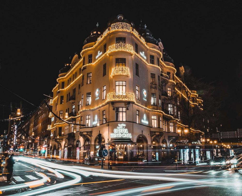 هوتل كانج كارل، وورلد هوتلز كرافتيد المنطقة الخارجية