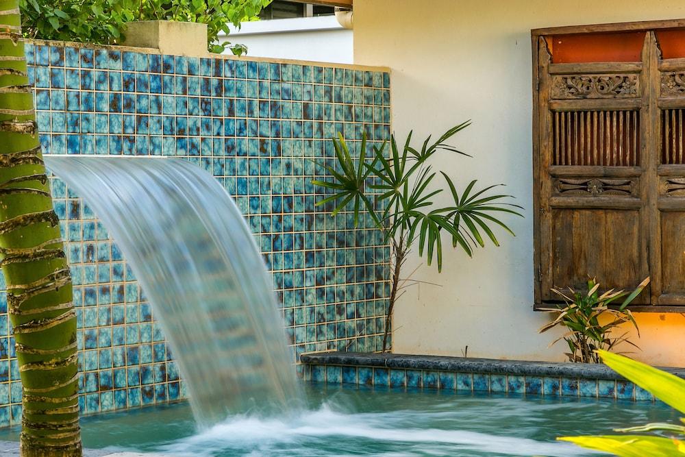 يور لاكشري إيسكايب - أمالا فيلا مسقط ماء بحمام السباحة