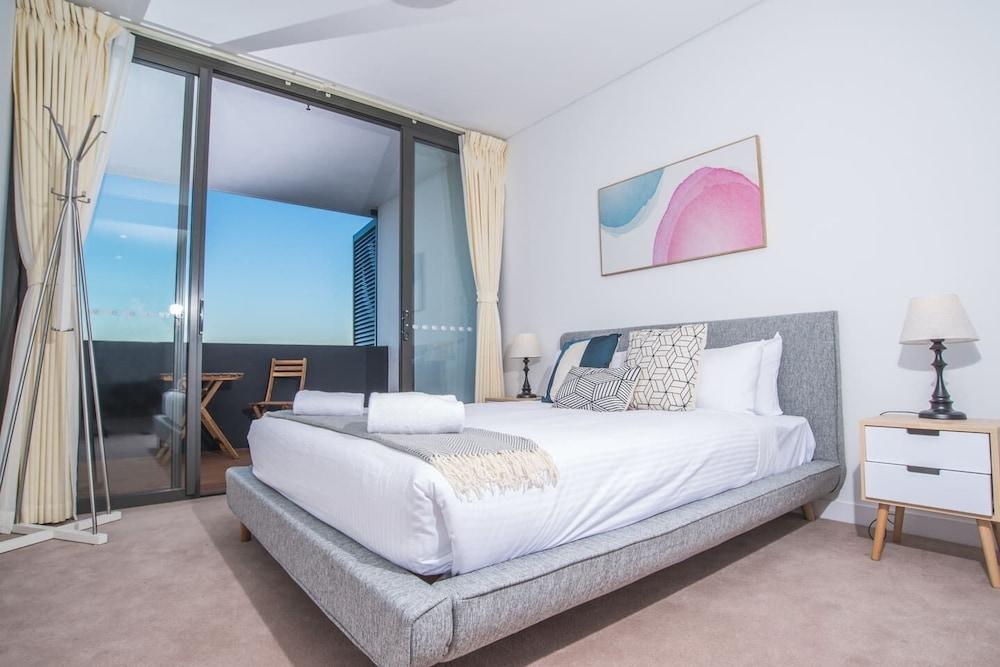Peak East 2bed2bath APT @ryde SO Relaxing Room