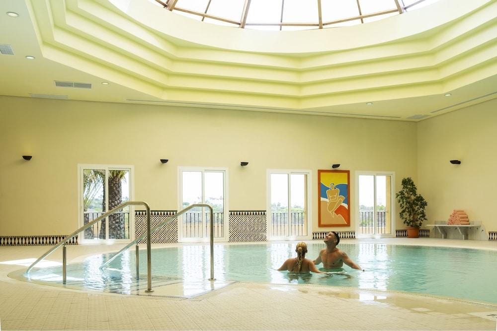 ألديانا كلوب أندالوسيين حمام سباحة مغطى