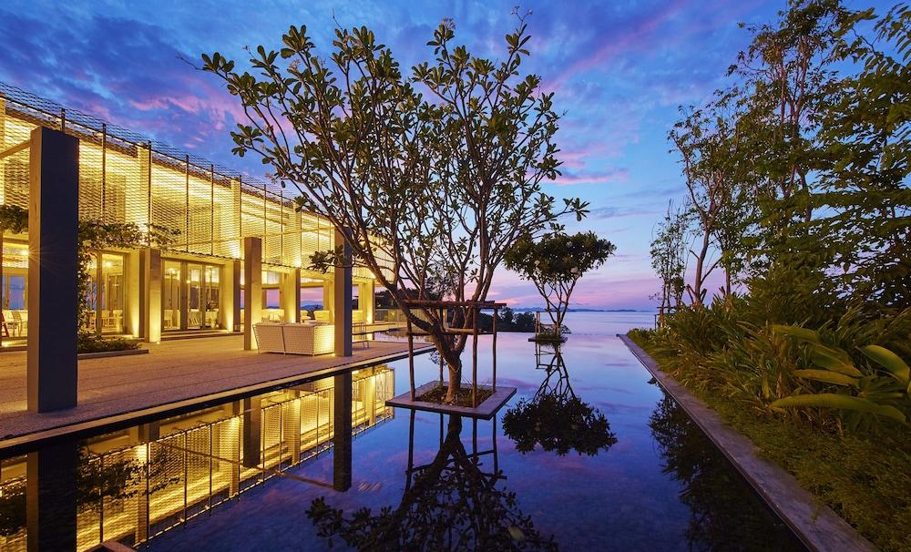 منتجع كومو بوينت يامو، بوكيت المنطقة الخارجية