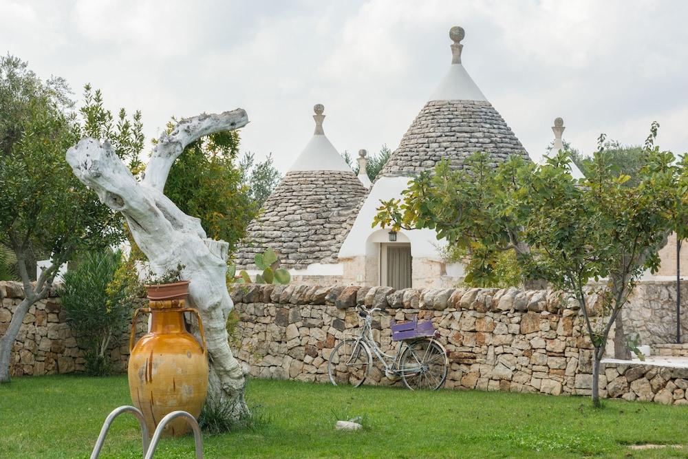 Trullo La Scaletta Exterior