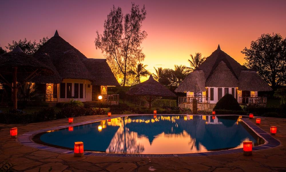 Kinondo Poa Resort