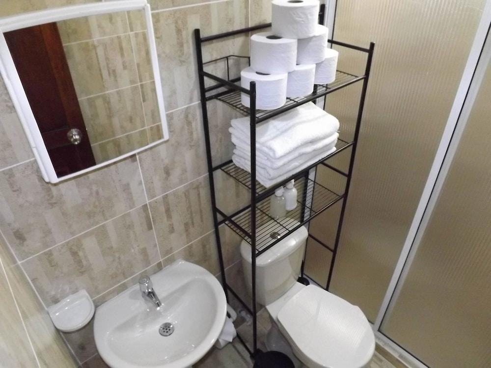 Edificio Angelo Bathroom