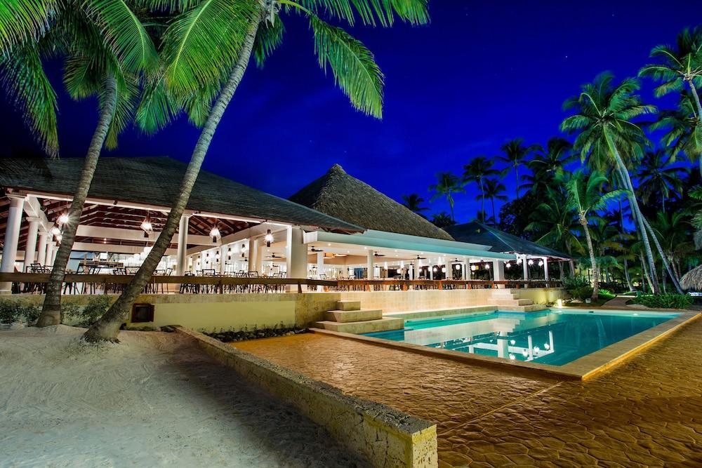 ذا ليفيل آت ميليا كاريبي تروبيكال - شامل جميع الخدمات حمام سباحة مكشوف